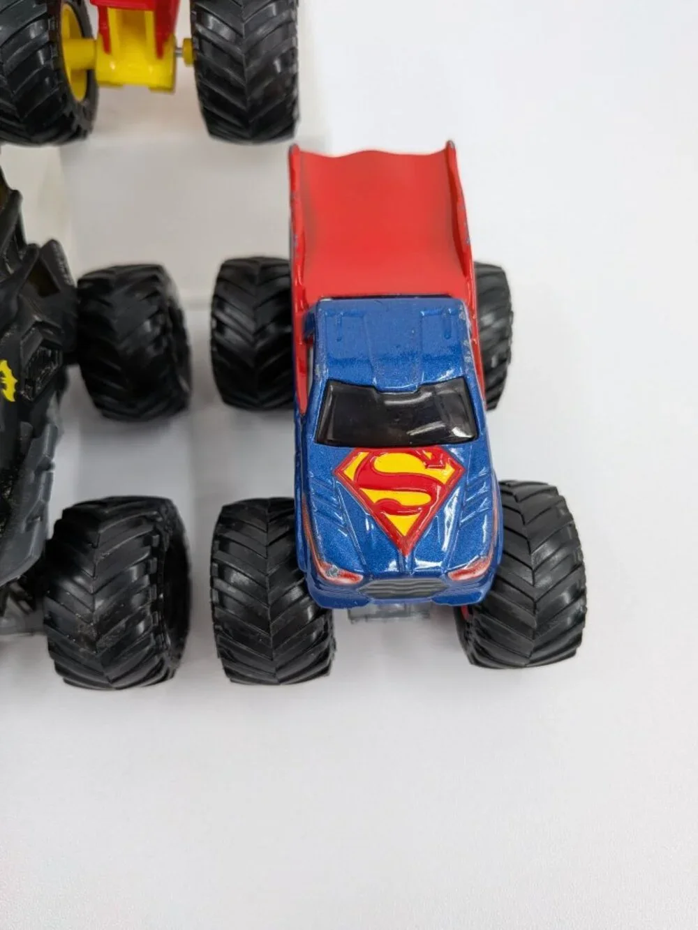 Monster Jam DC Comic Diecast 1:64 Lot of 5 Justice League Monster Trucks BKT